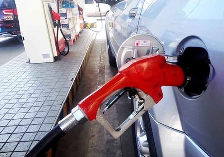 今天3月27日,油价最新消息:调整后各地92、95号汽油零售限价 (图2) 今天3月27日,油价最新消息:调整后各地92、95号汽油零售限价 (图2)