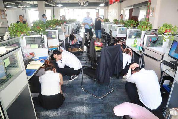 炒期货赔钱可以追回吗？符合这几点及时维权要求退款！ (图2)