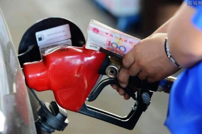 俄罗斯原油打折很厉害,我们能不能多买或只买俄罗斯便宜原油?(图5) 俄罗斯原油打折很厉害,我们能不能多买或只买俄罗斯便宜原油?(图5)