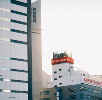 美联储理事阿德里亚娜·库格勒于3月7日在葡萄牙发表讲话(图1)