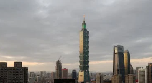 黄金价格再创历史新高!距离3000美元/盎司仅剩临门一脚