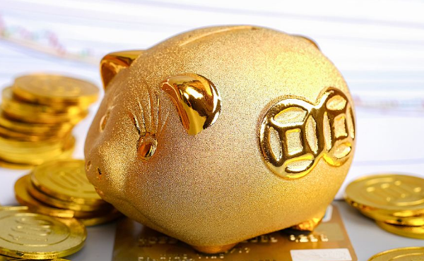 国际油价小幅收涨 黄金价位刷新纪录高位