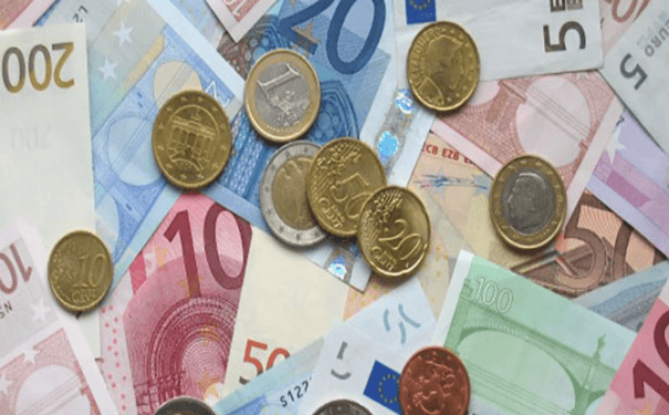 黄金期货实时走势图的判断要注意什么(图1) 黄金期货实时走势图的判断要注意什么(图1)