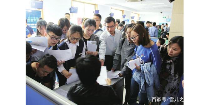 期货互联网开户的放开，是顺应金融数字化浪潮和云计算趋势的行业创新，将进一步拓展期货公司业务空间，提高投资者开户便利性，并有利于带动金融衍生品软件和信息技术服务行业发展，未来，一旦资本市场出现饱和，承销(图2)